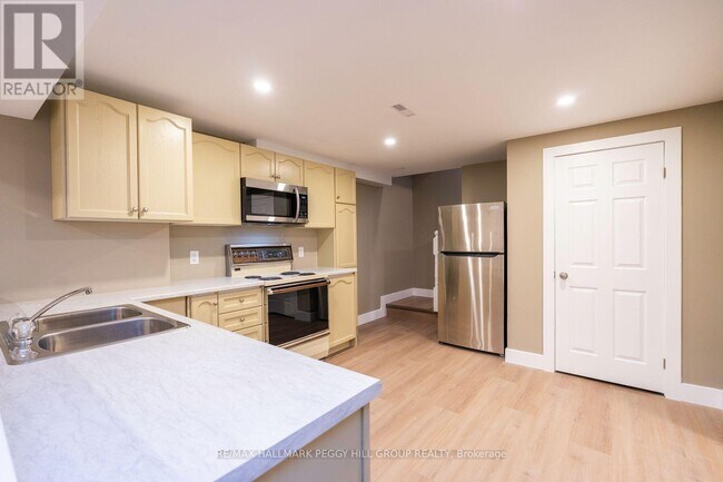 Photo du bâtiment - 16 Autumn Ln