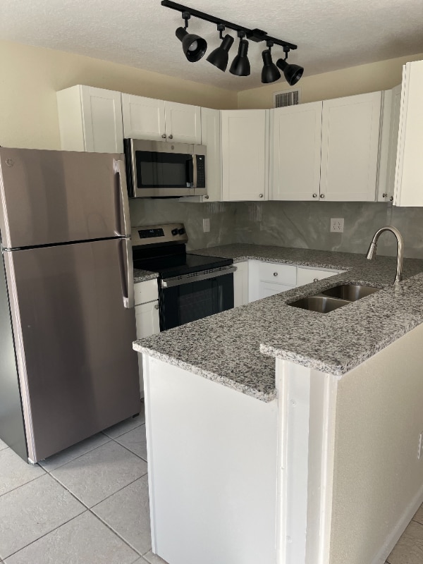 Building Photo - 1884 Agora Cir SE