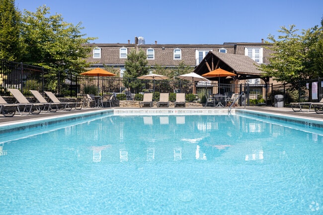 Pool - Barrel Oaks Apartments