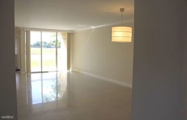 Foto del edificio - 2 br, 2 bath  - 9762 NW 49th Ter # 368