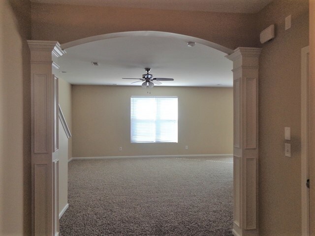 Building Photo - 14804 Castletown House Drive