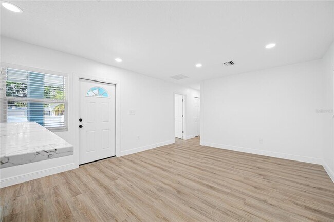 Foto del edificio - 255 37th St N