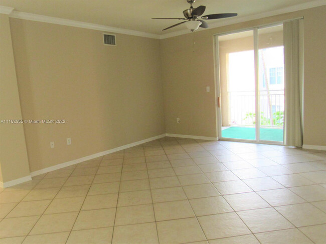 Foto del edificio - 6482 Emerald Dunes Dr