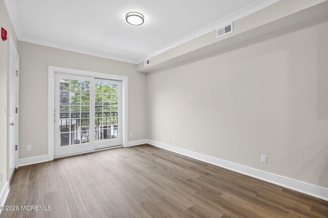 Building Photo - 112 Brighton Ave
