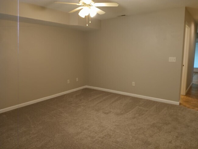Foto del edificio - Available now! Beautifully Renovated 2 bed...
