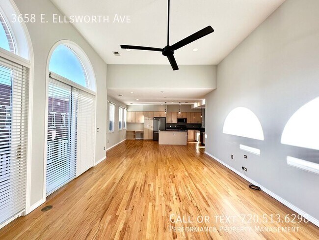 Foto del edificio - 3658 E Ellsworth Ave