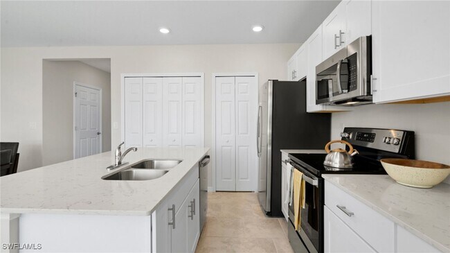 Building Photo - 4254 Canova Ct