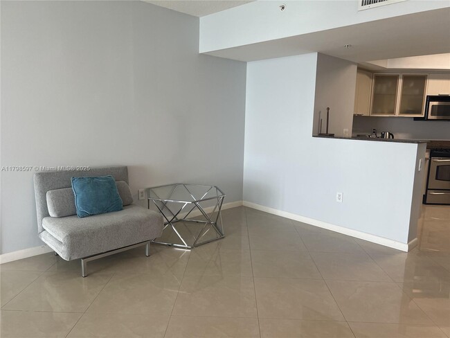 Foto del edificio - 16699 Collins Ave