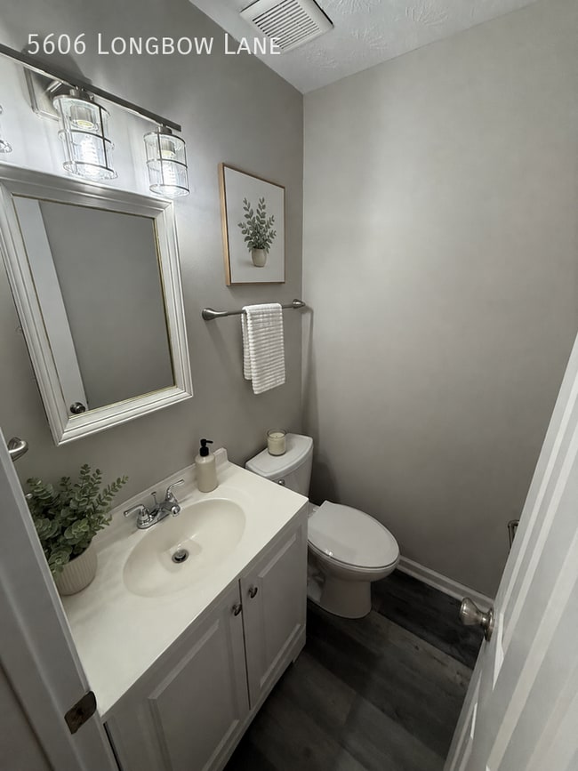 Building Photo - 5606 Longbow Ln