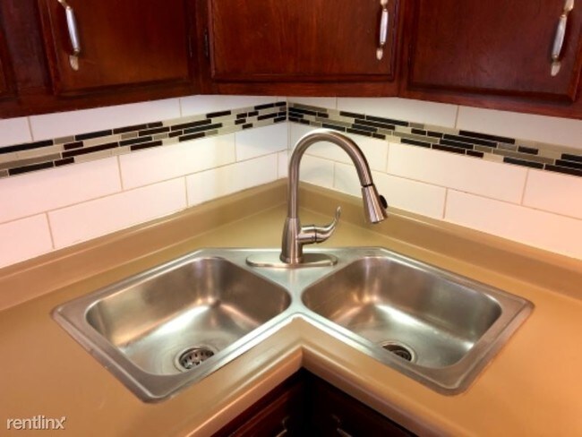 Foto del edificio - 4250 W Wrightwood Ave