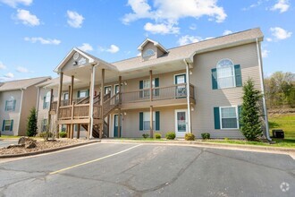 Building Photo - 570 Abby Ln