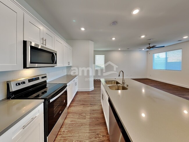 Building Photo - 9127 Liberty Cap Ct