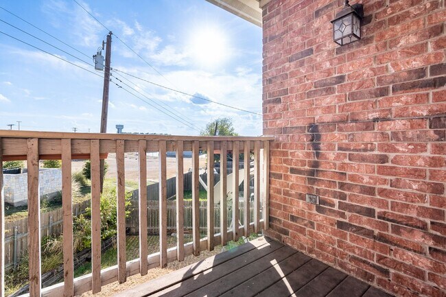 Foto del edificio - 311 Rawhide Loop