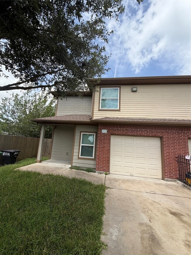 Building Photo - 8111 Sealey St