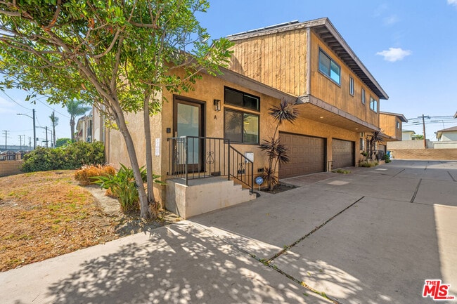 Foto del edificio - 4069 W Rosecrans Ave