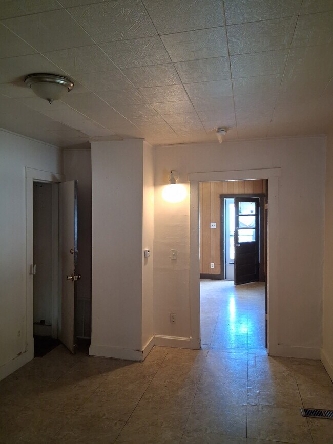 Foto del edificio - 7028 Dawson Pl