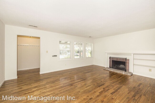 Foto del edificio - 3 br, 1.5 bath House - 825 Colorado Ave