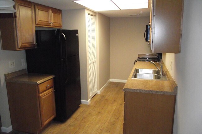 Foto del edificio - 5293 Vineland Rd