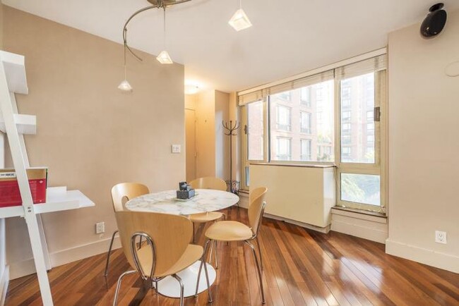 Foto del edificio - 1 bedroom in NEW YORK NY 10003