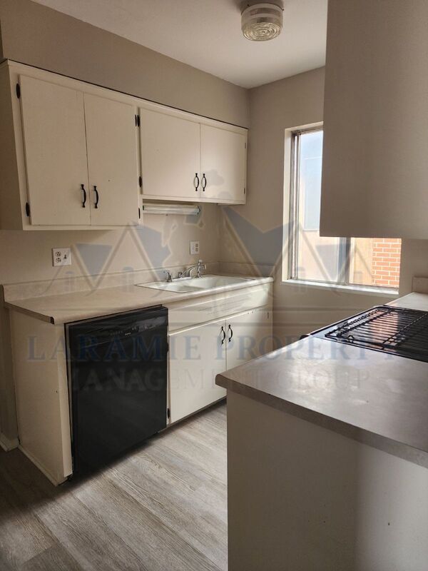 Foto del edificio - 710 Downey St