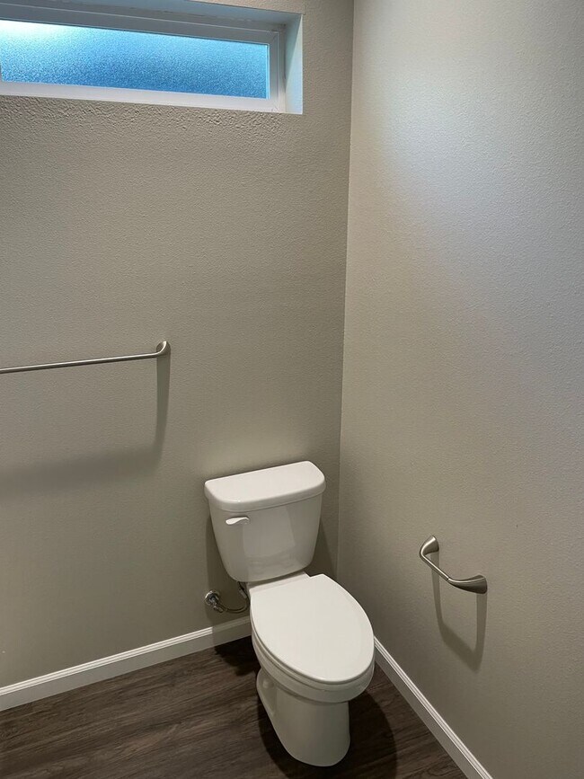 Foto del edificio - 485 E 6th St
