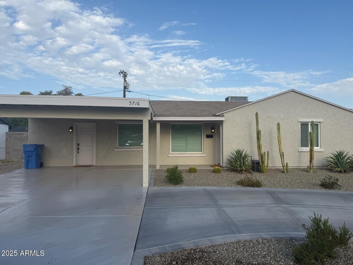 Foto principal - 5716 N 12th St