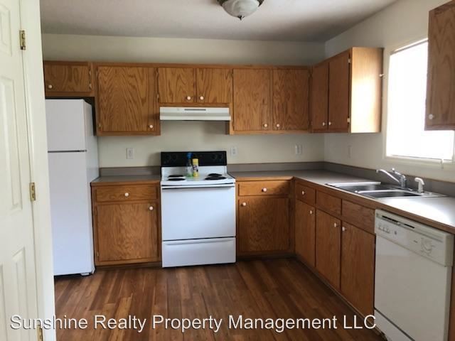 Foto del edificio - 327-333 E McPherson Dr