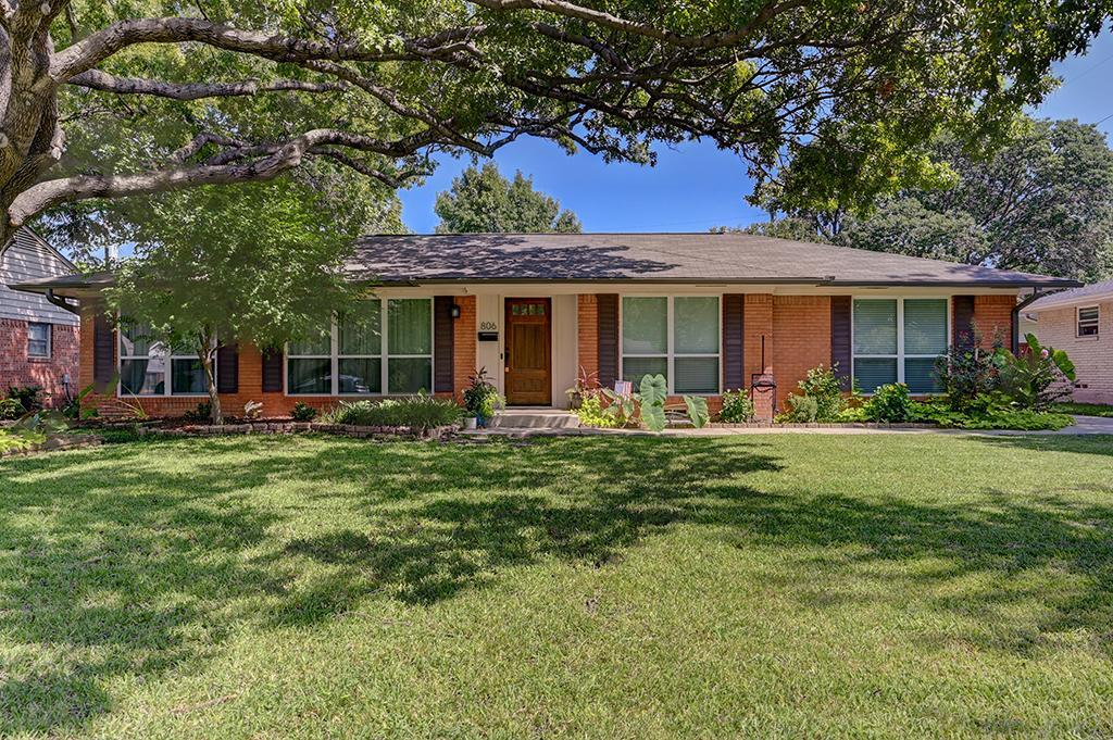 Foto principal - 806 Westwood Dr
