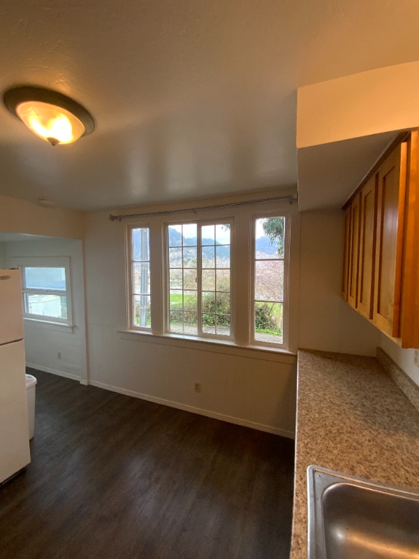 Building Photo - 634 Pacific Ave