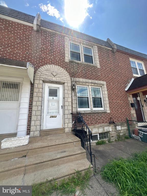 Foto principal - 3903 Claridge St