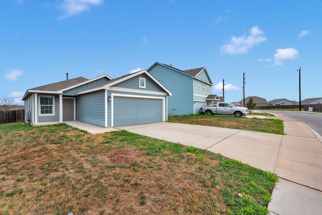 Building Photo - Charming 3 Bed 2 Bath Home in Mission Del Lago