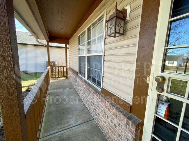 Foto del edificio - 5043 Seerley Creek Rd