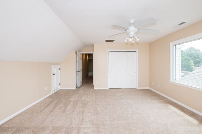 Foto del edificio - 5 Bedroom, 2.5 Bath Home for Rent in Salem Woods
