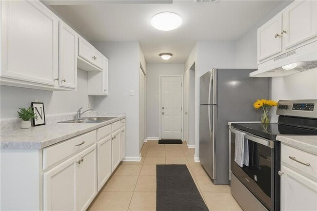 Foto del edificio - 7825 Dorsett Dr