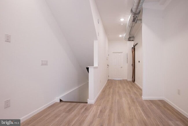 Foto del edificio - 1611 Swain St