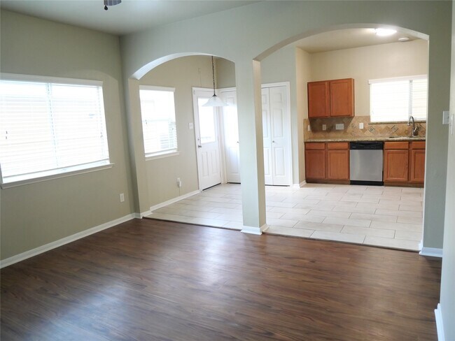 Foto del edificio - 1739 Nichole Woods Dr