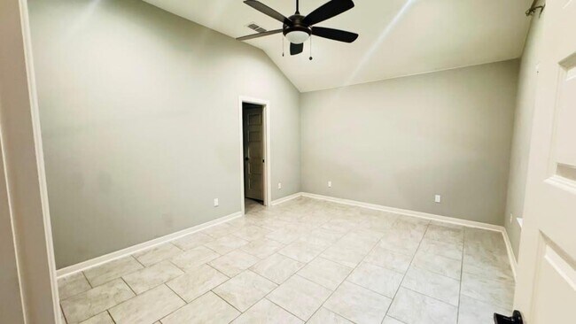 Building Photo - 602 S Tecate Dr