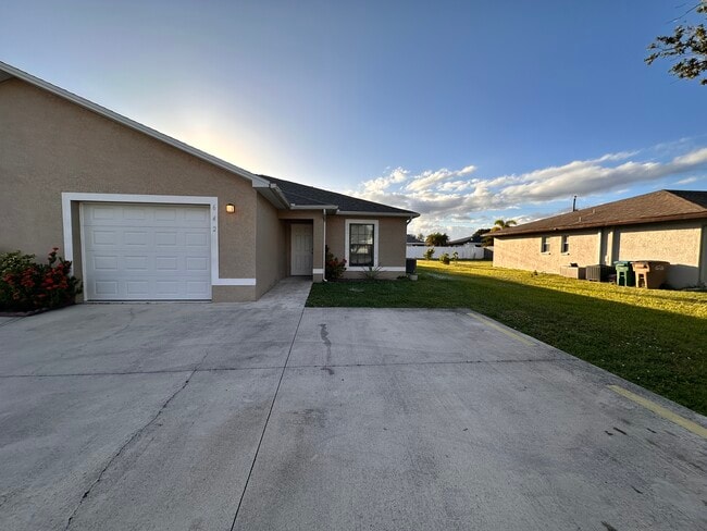 Photo - 642 SE 13th Ct House