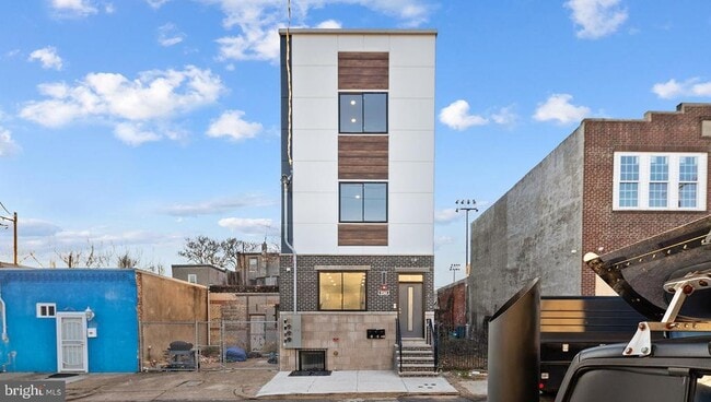 Building Photo - 2244 N 3rd St