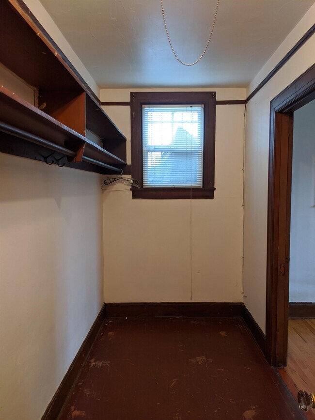 Foto del edificio - 2403 6th Ave W
