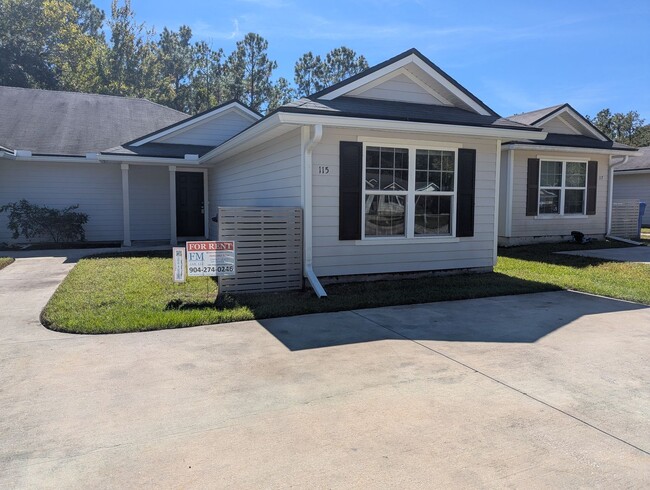 Foto del edificio - SPECIALS: *WAIVED $250 Admin Fee (app. fee not incl.); REDUCED RATE ON THIS 18mo LEASE (15mo & 12...