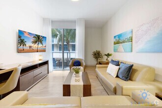 Building Photo - 777 N Ocean Dr
