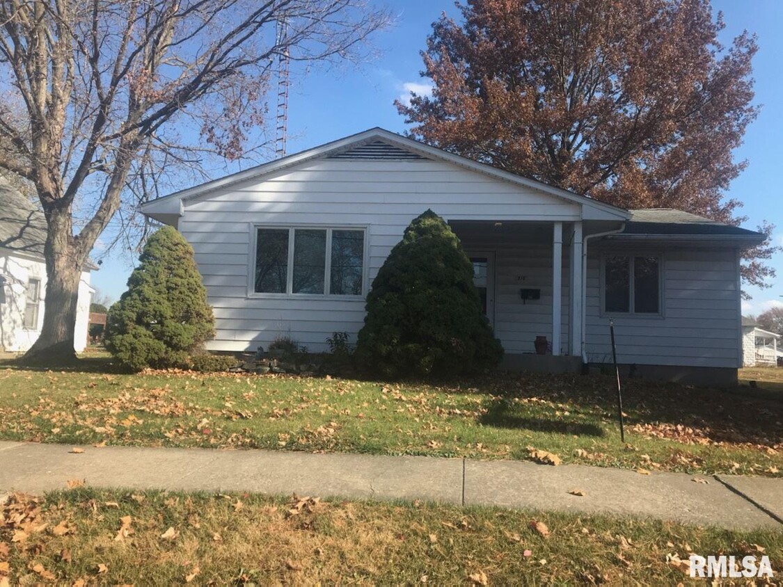 Foto principal - 518 S 1st St