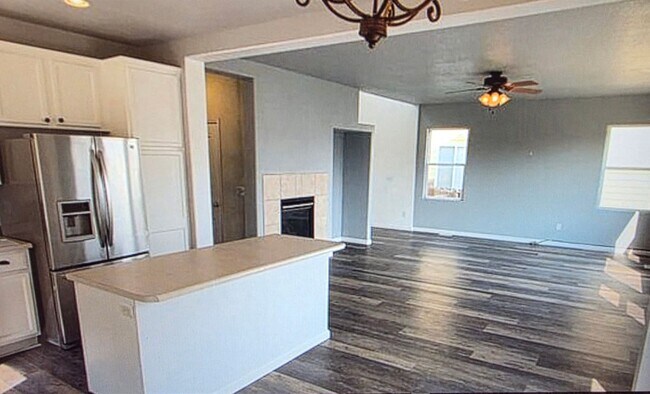 Building Photo - 12287 Point Reyes Dr