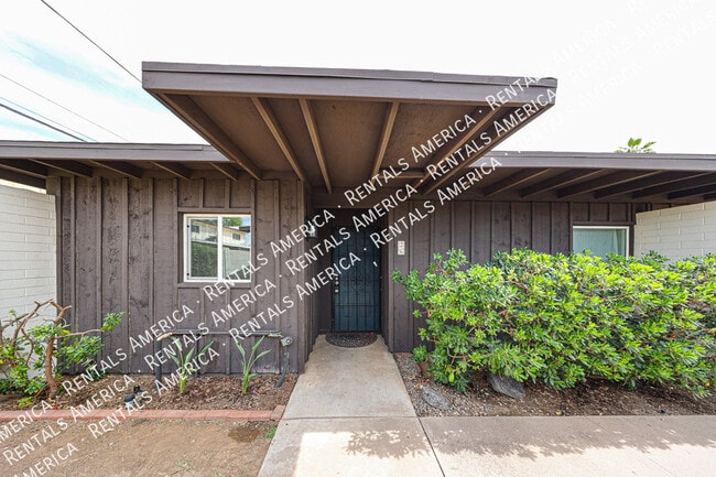 Building Photo - 1450 E Bethany Home Rd