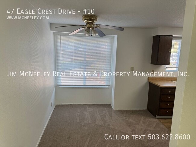 Building Photo - 47 Eagle Crest Dr