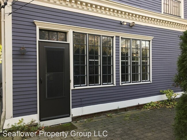 Building Photo - 104 Princeton Ave