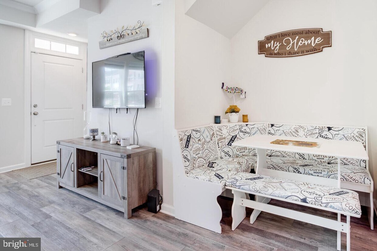 5976 FORUM Sq, FREDERICK, MD 21703 Townhome Rentals in FREDERICK MD