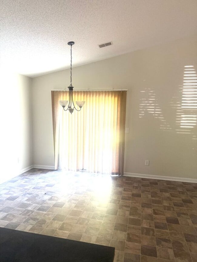 Foto del edificio - Lexington-Offering Self Guided Tour with R...