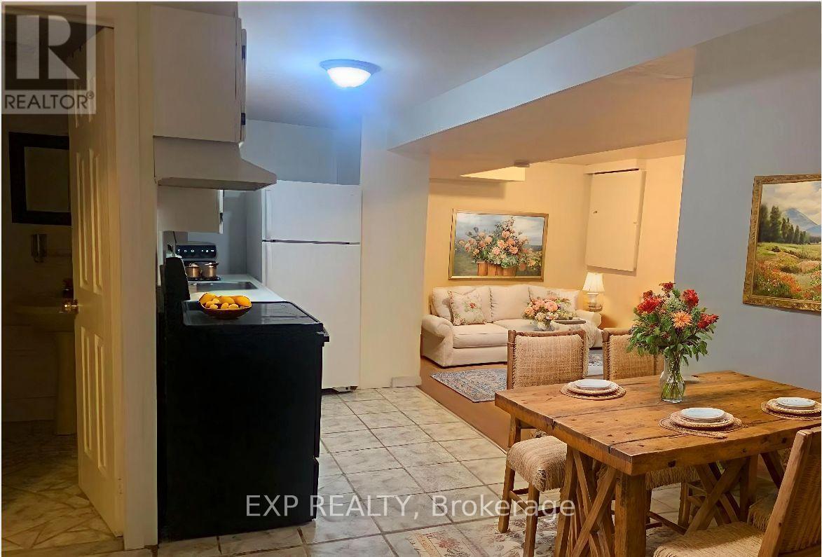 Photo principale - 979 Rambleberry Ave